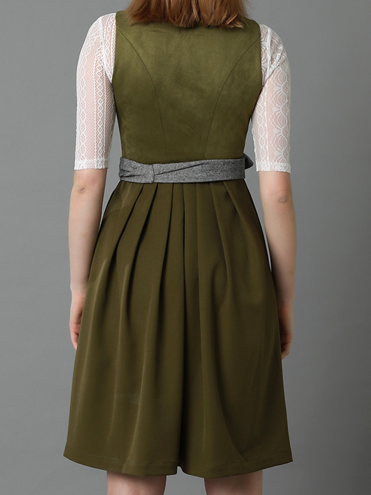 Elegantes blaues Dirndl mit floralen Details