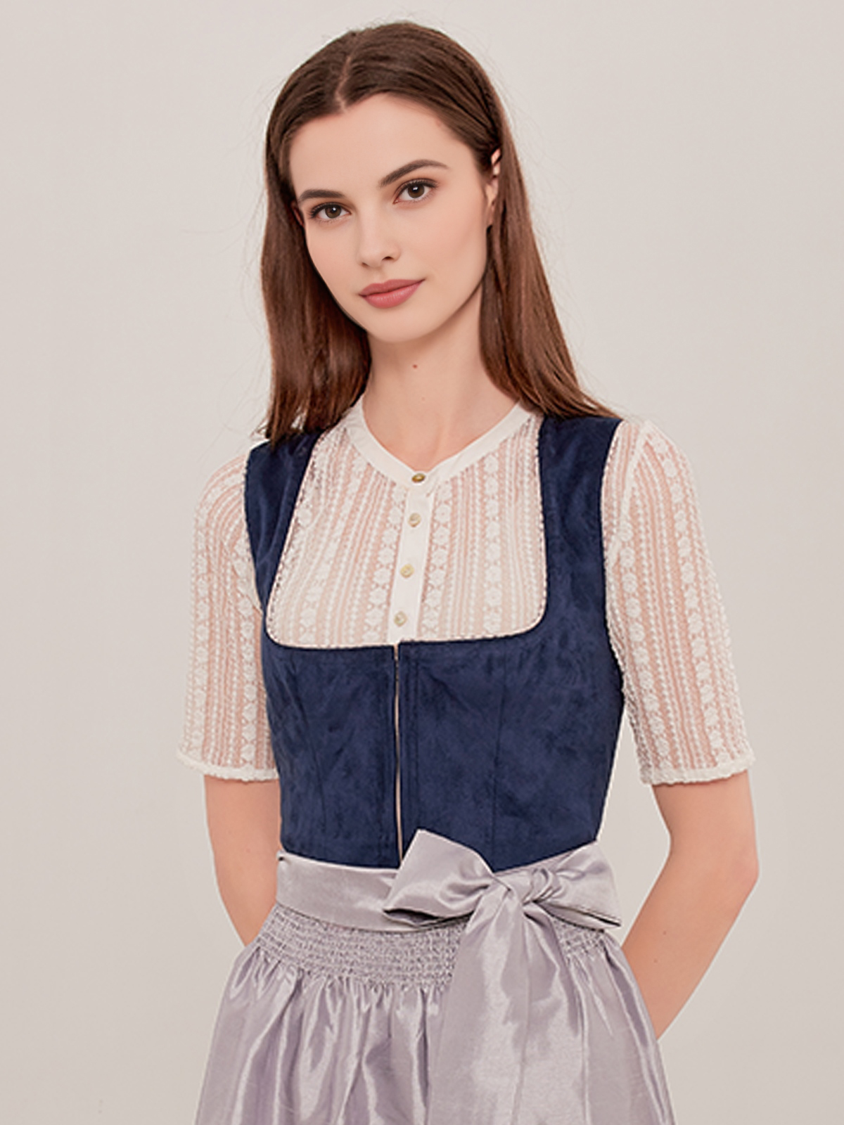 Moderne Dirndl-Bluse Langarm in Blau