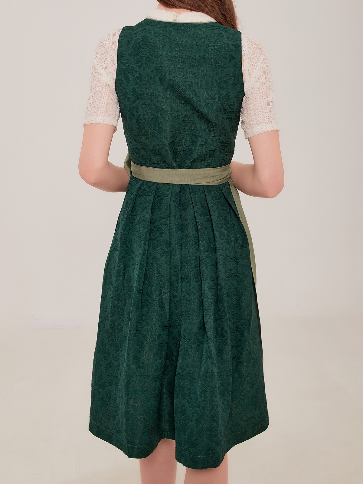 Dirndl Schwarz Kurz - Eleganz und Tradition