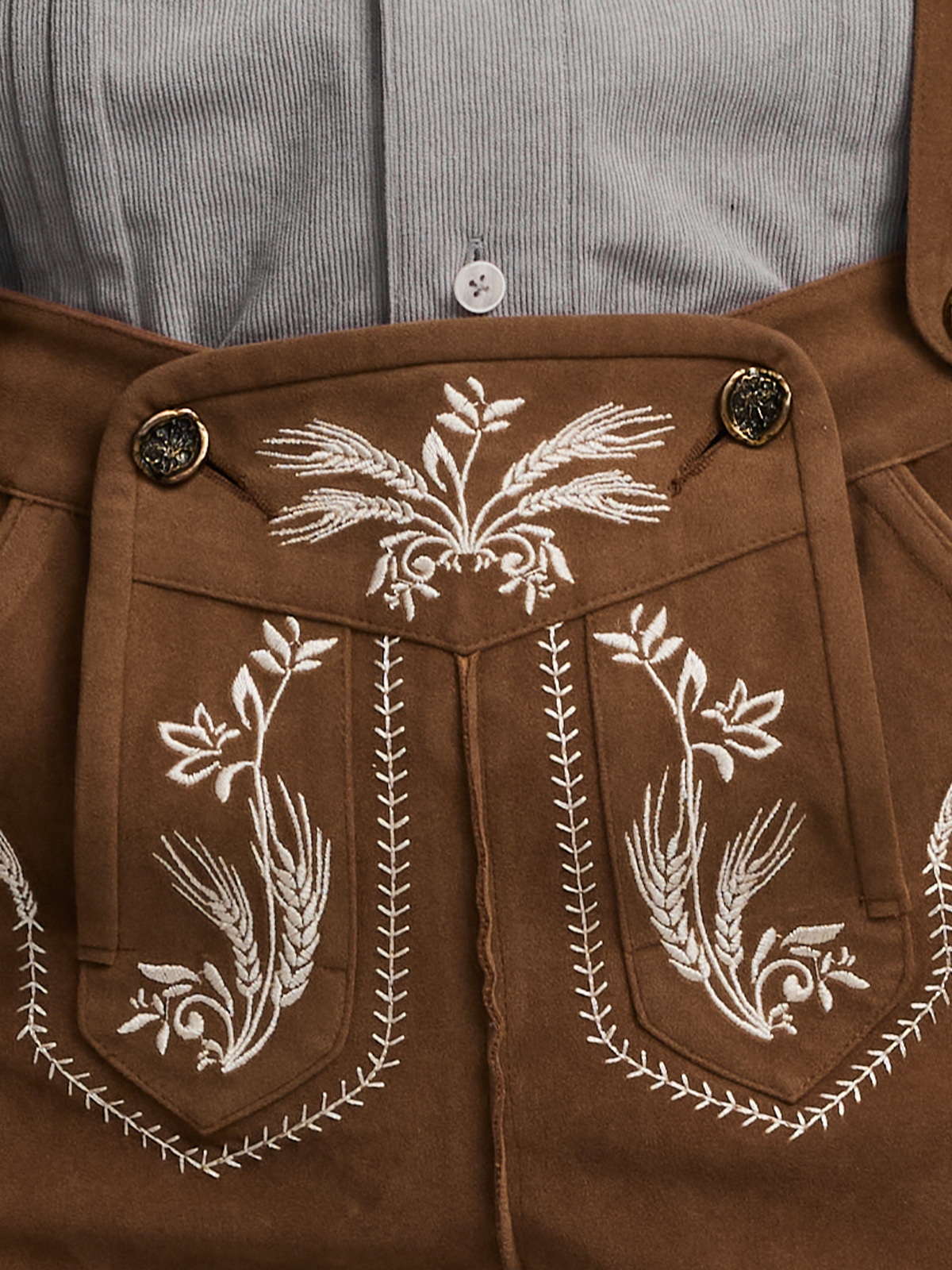 Traditionelles Dirndl in modernem Design