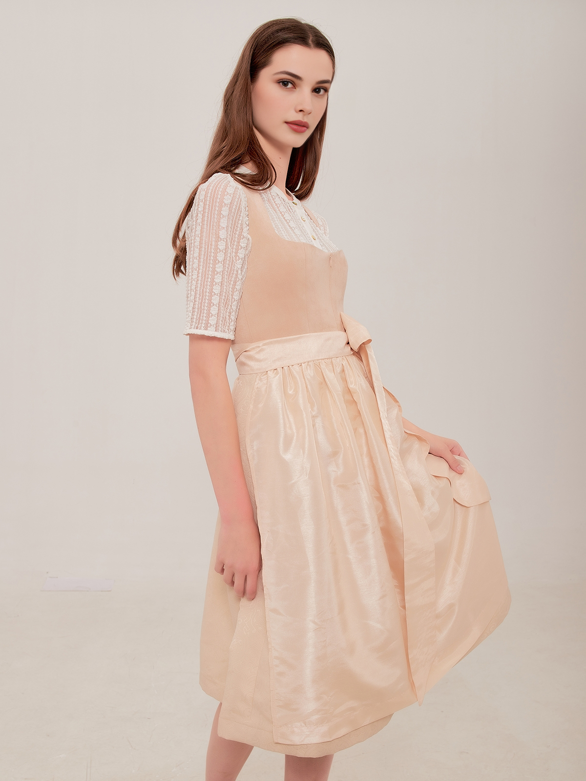 Dirndl Wildleder in Beige