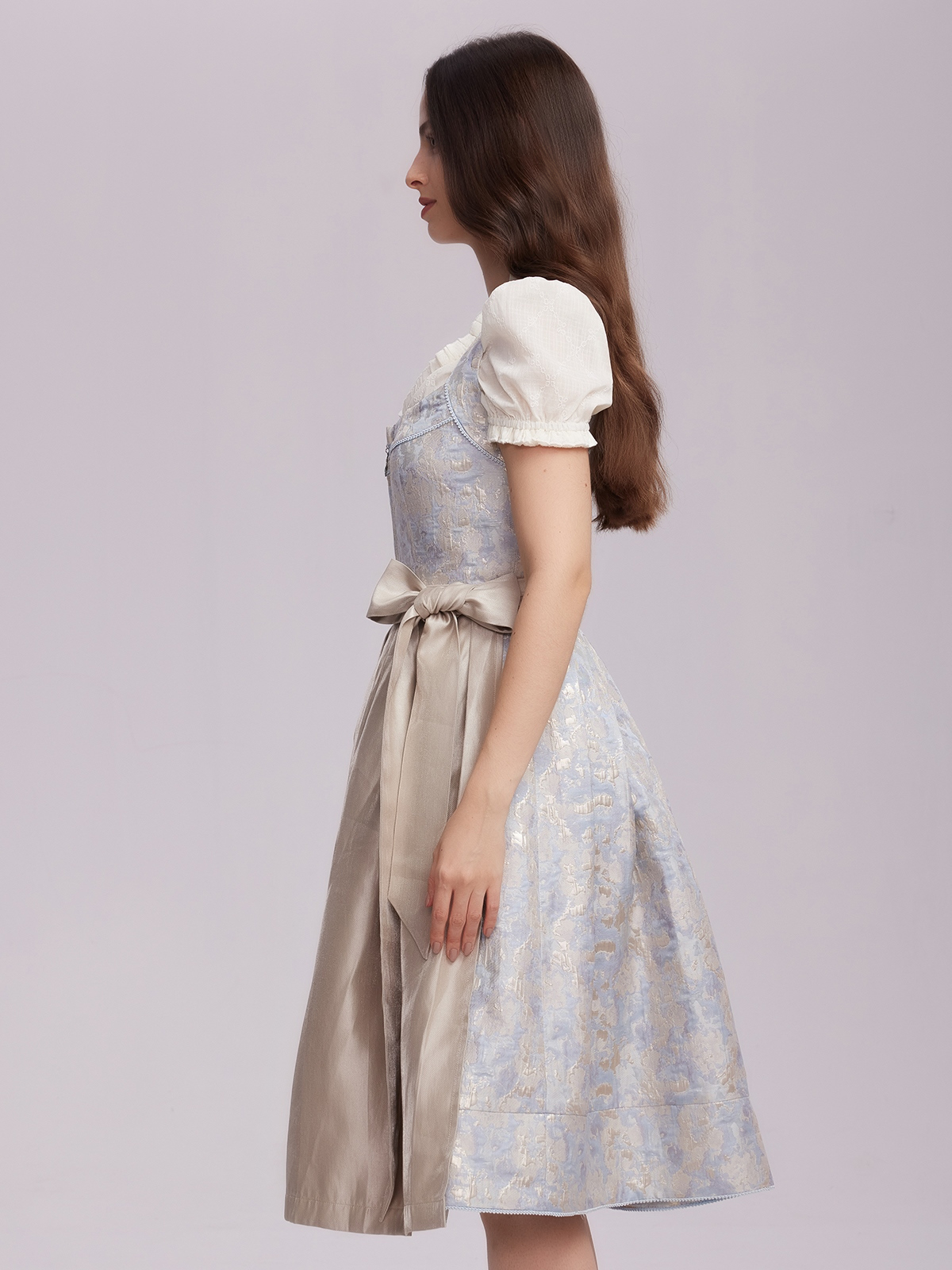 Dirndl in Blau