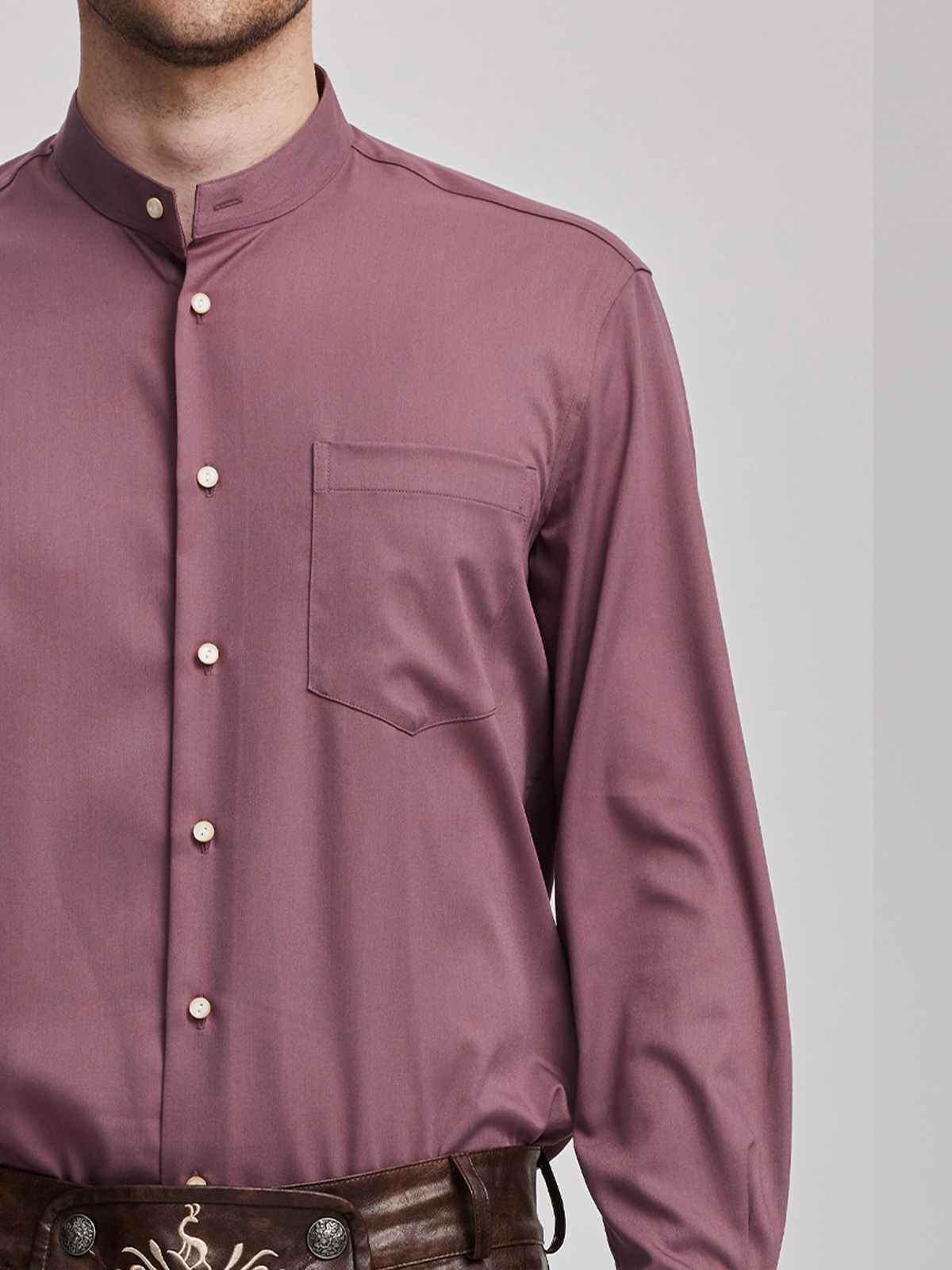Moderne Dirndlbluse in Rosa