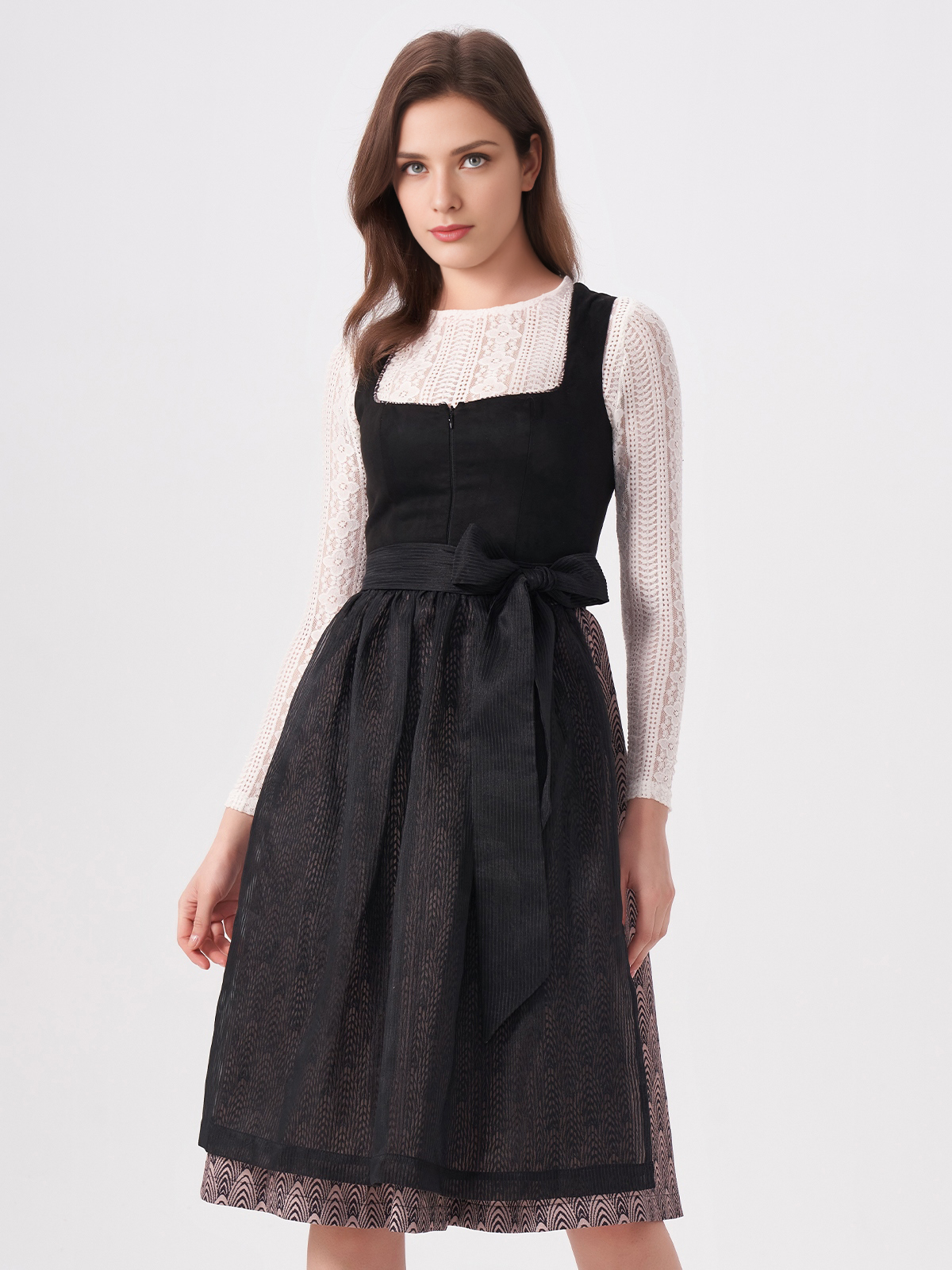 Dirndl in Schwarz – stilvoll und vielseitig