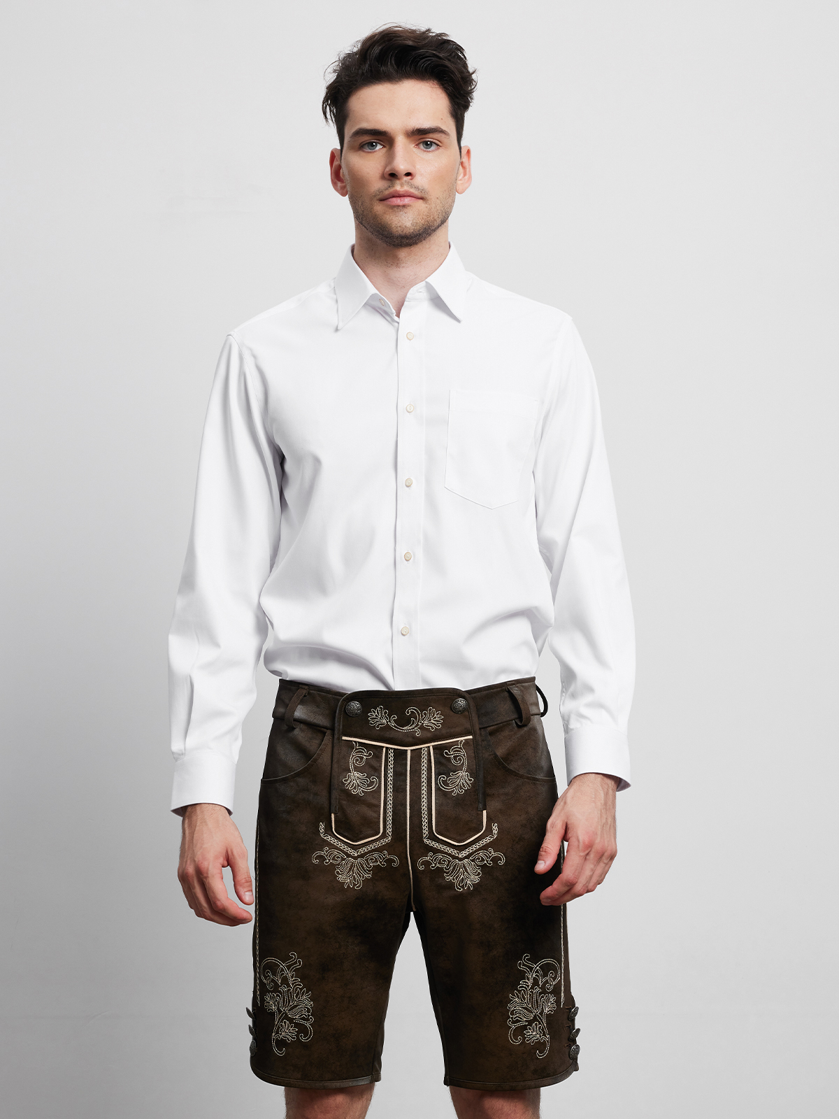 Elegantes weißes Dirndl mit modernem Schnitt