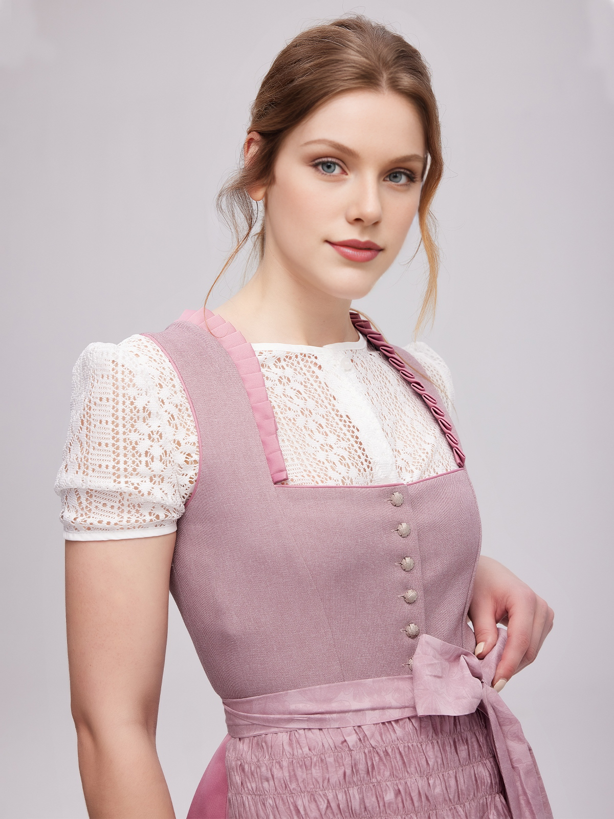 Dirndl Kurzarm in Lila